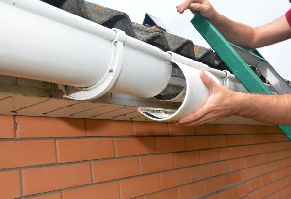 Gutter Maintenance in Cartersville